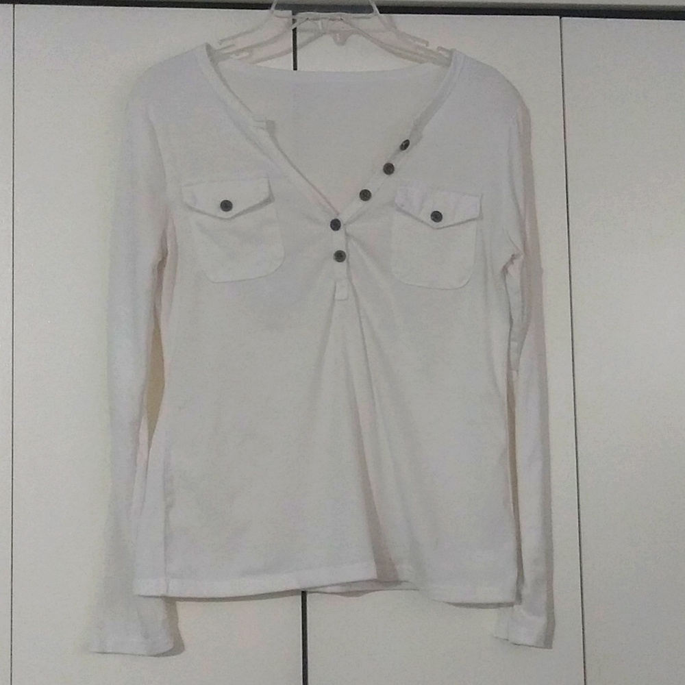 Womens long sleeve white tee